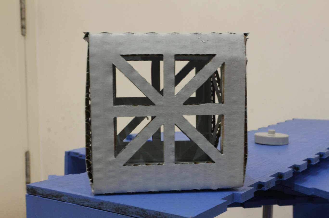 Patterned Modular Display Cubes
